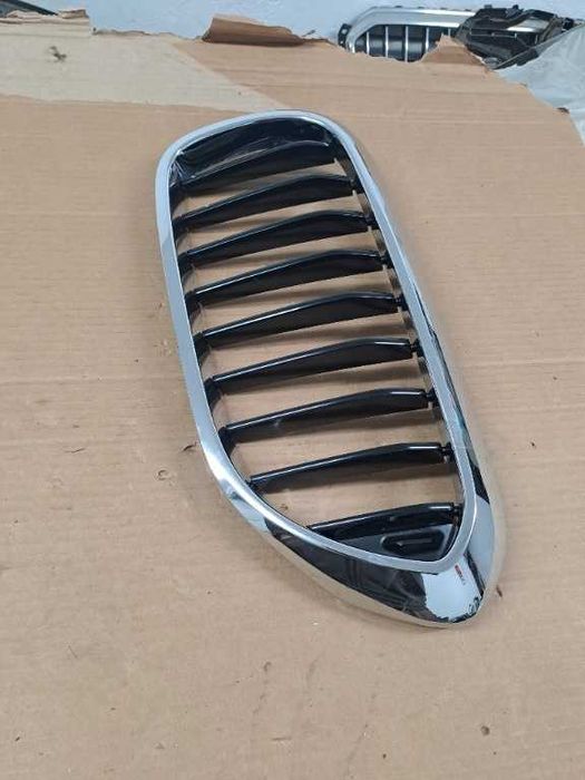 Grila radiator stanga Bmw seria 5 G30 G31