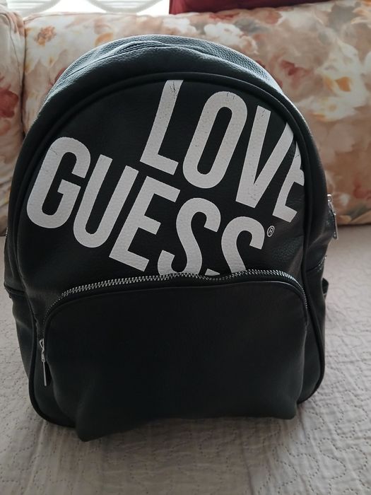 Удобна раница на guess