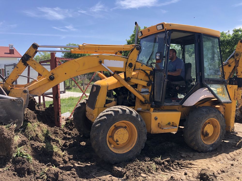 Inchiriez miniexcavator/buldoexcavator/bobcat