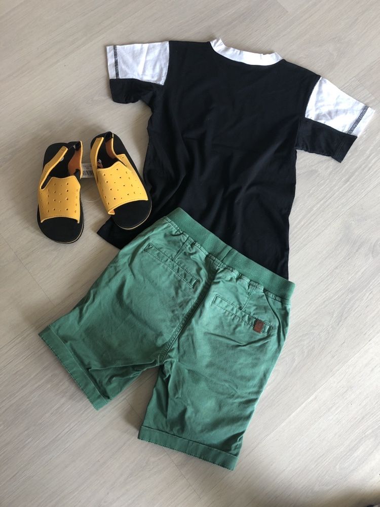Vand set tricou cu sort(3-4 ani).