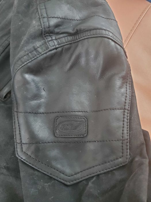 Яке за мотор размер Л