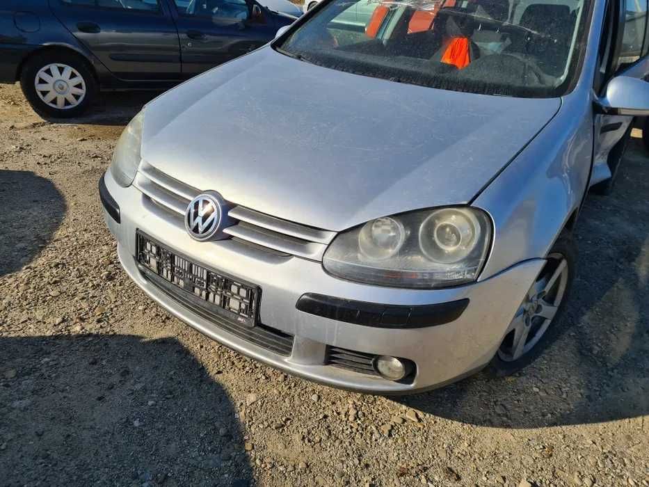 Dezmembrez/piese VOLKSWAGEN GOLF 5