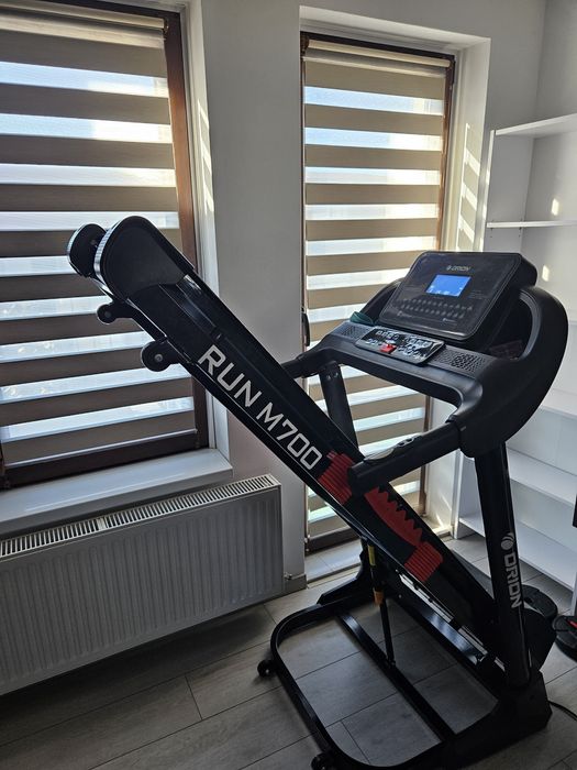 Banda alergat electrica Orion RUN M700 CADOU set gantere