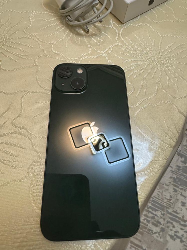 iPhone 13 128гб как новый