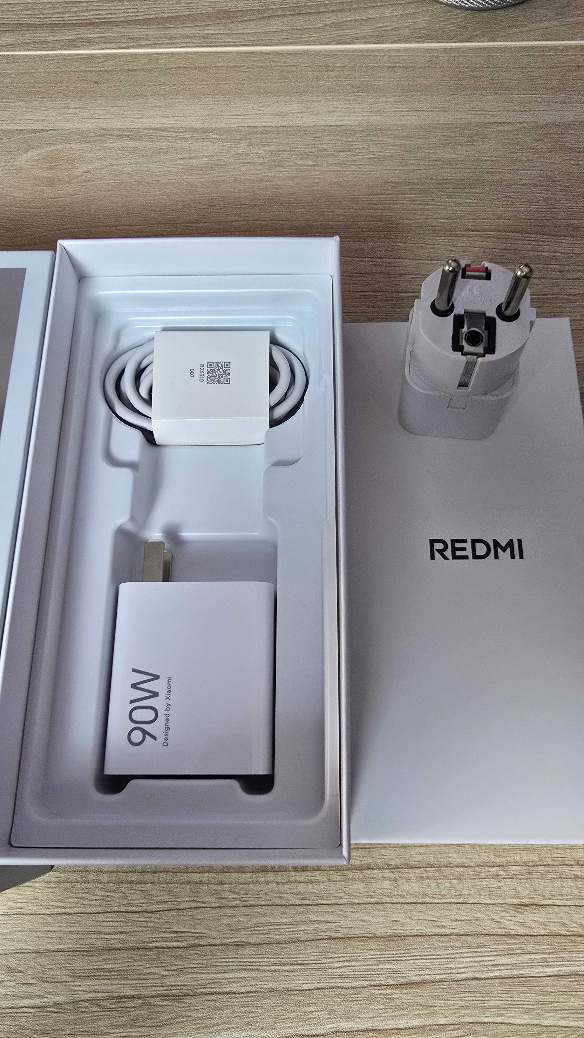 Redmi Turbo 4 Pro [Poco F7] - Нов