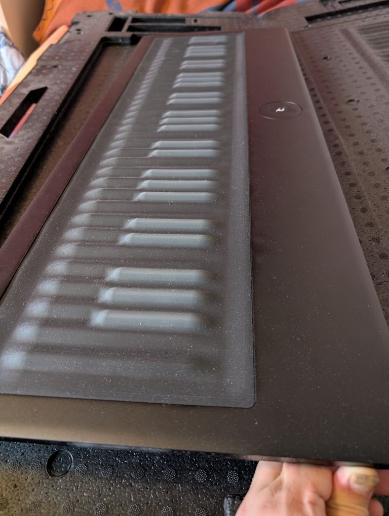 Roli Seaboard grand stage 64 синтезатор