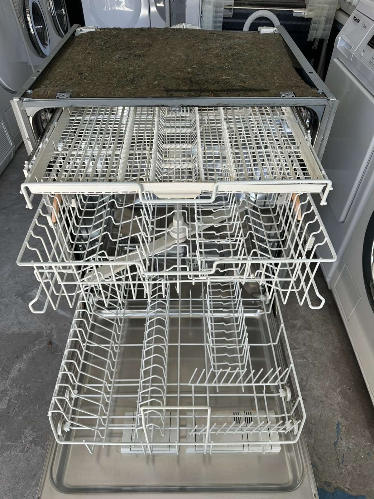 Съдомиялна +гаранция. MIELE INOX за вграждане Безплатна доставка София