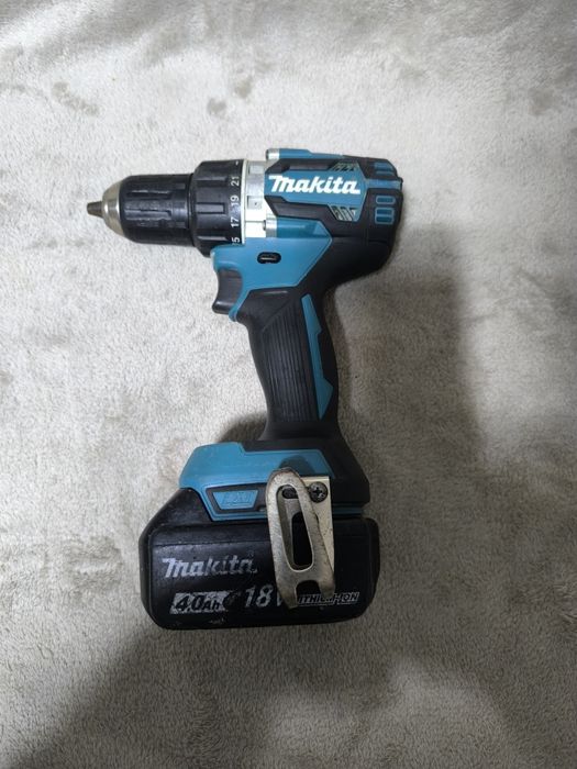 Filetanta Makita DDF484