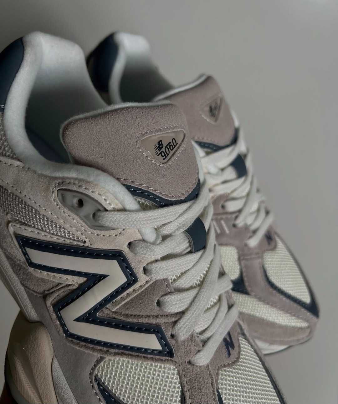 New Balance 9060