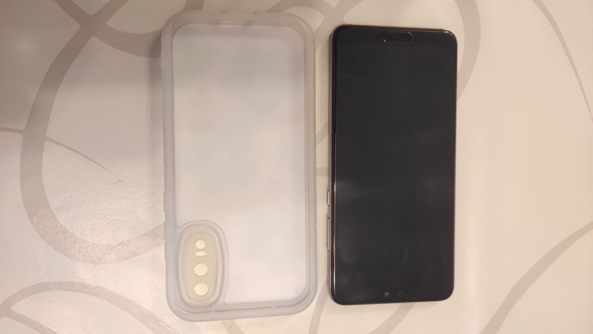 HUAWEI P20 128GB с Google Android в отлично състояние