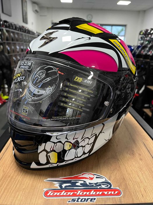 ТОП ЦЕНА Мото Каска Scorpions Exo 491 Pirate Pink, вградени очила