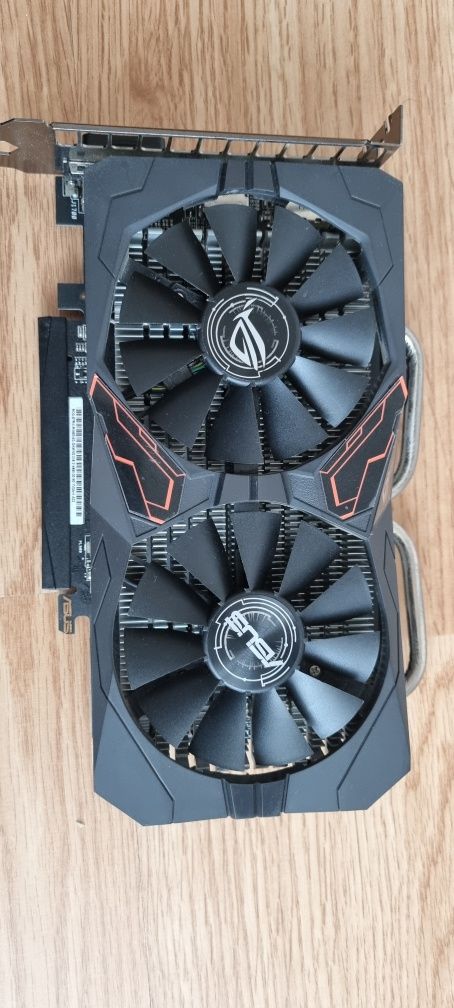 Placa video Asus ROG Strix Radeon RX 560 Gaming