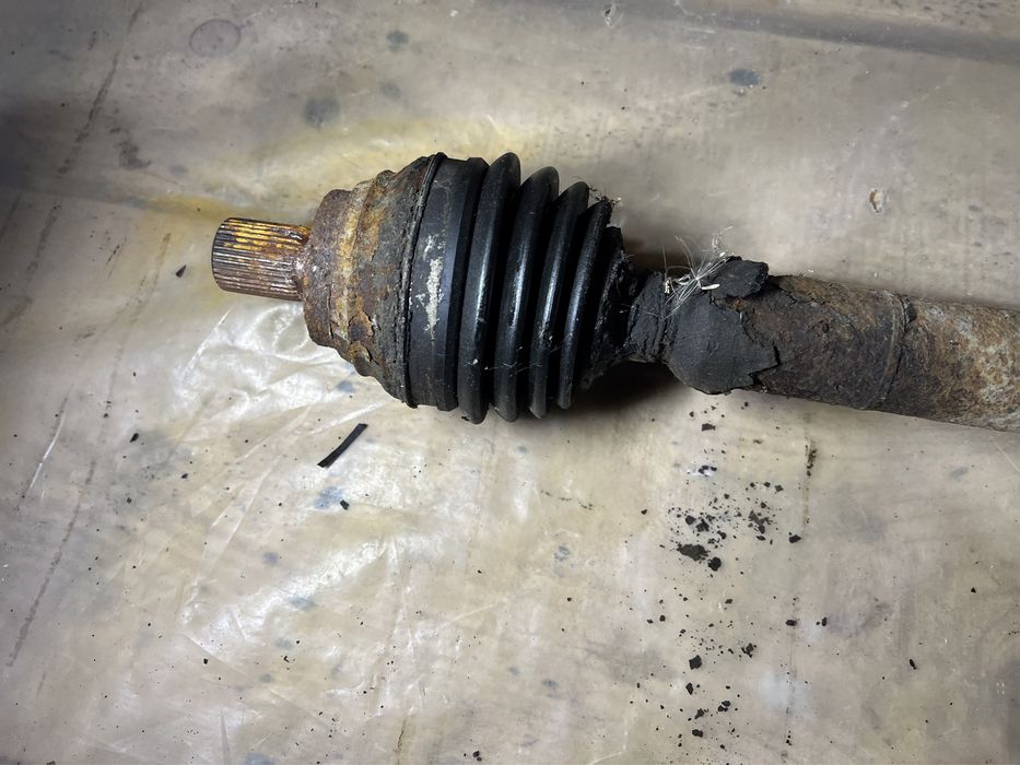 Planetara dreapta pt vw passat b6 1.9 105cp bls 5 trepte manual