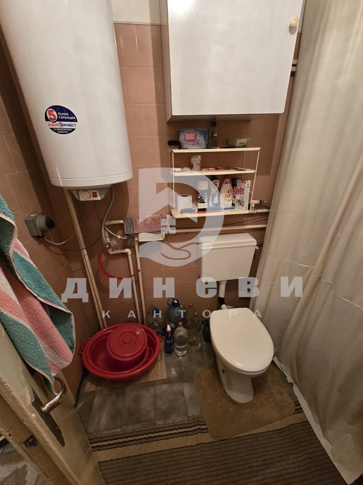 Продава гарсониера в Три чучура север до детска градина Звънче