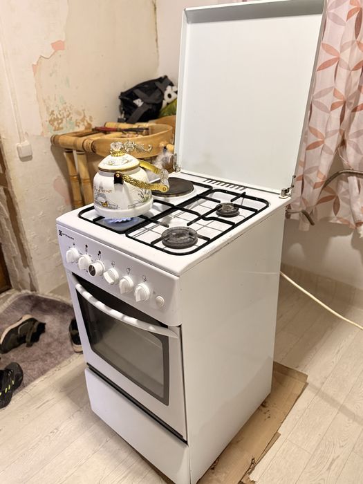 Продам газ плиту комбнированный   с доставкой рабочий