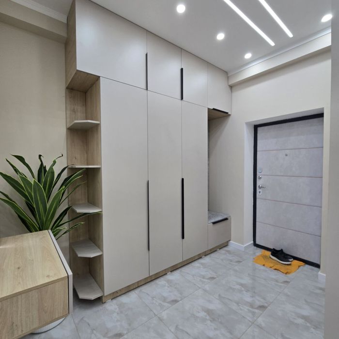 3/3/14новостройка,возможна ипотека. Квартира укомплектована,все новое