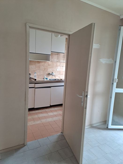 Продава се Двустаен апартамент в Шумен, Херсон - 57 кв.м за 1579 €/кв.м - Снимка #1