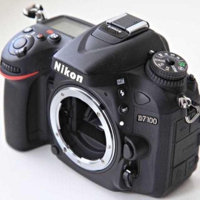 Nikon D7100 с обектив Nikon AF-S Nikkor 50mm