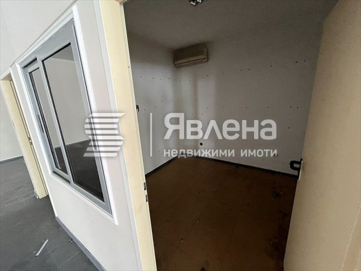 Дава се под наем Магазин в Несебър - 555 кв.м за 5550 € - Снимка #8