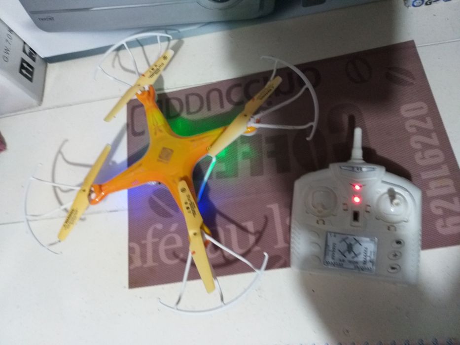 Drona Pe Telecomanda