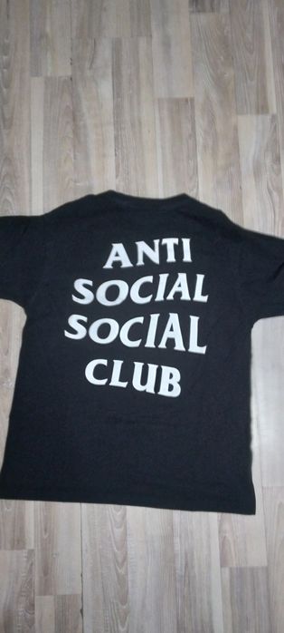 Tricou anti social club