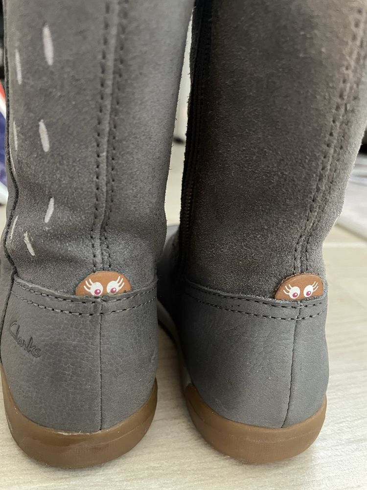 Ботушки Clarks #24