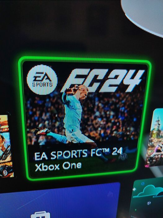 БАРТЕР /ПРОДАЖБА ! Конзола Xbox ONE + 2 джойстика + GTA 5 FARCRY FC 24