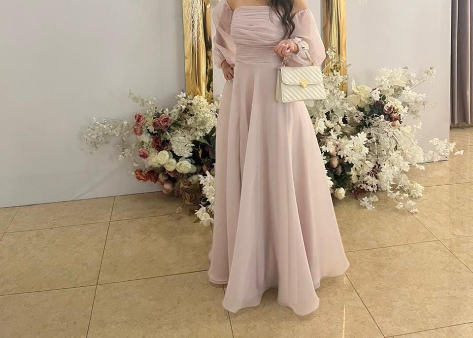 Платье на выпускной, на праздник