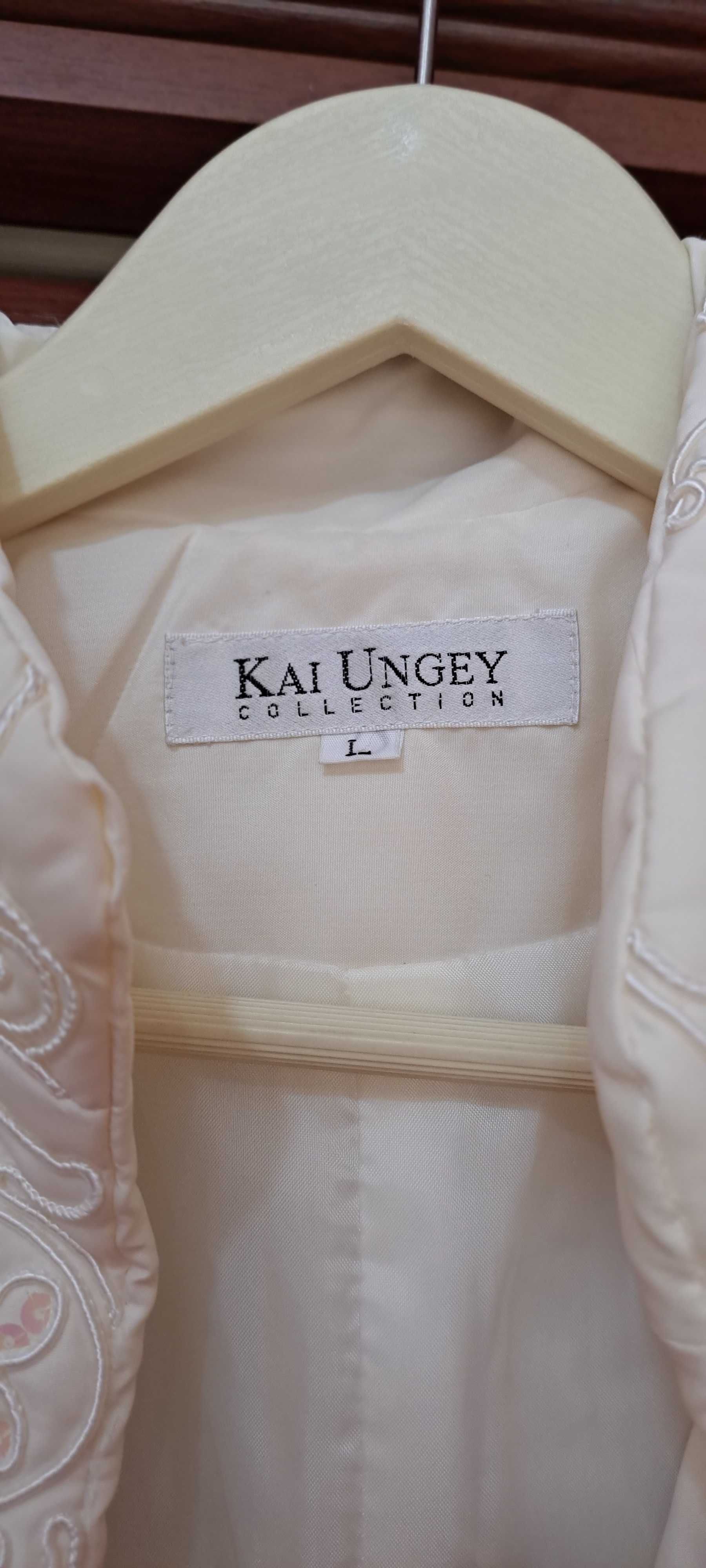 Демисезонная куртка от Южно-корейского бренда Kay Ungey.