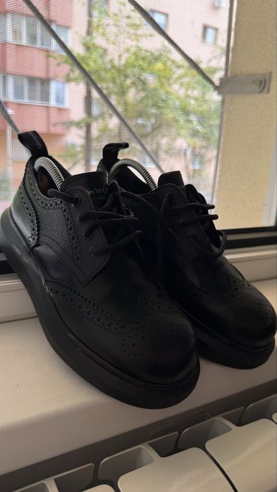 Pantofi Alexander McQueen