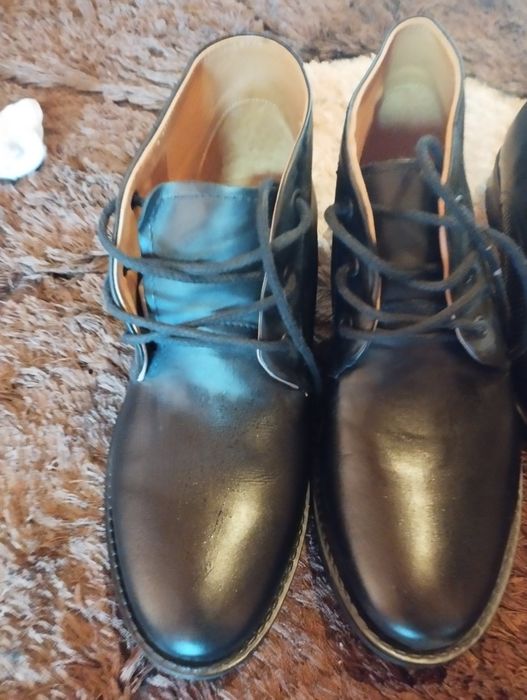 Ghete și pantofi din piele