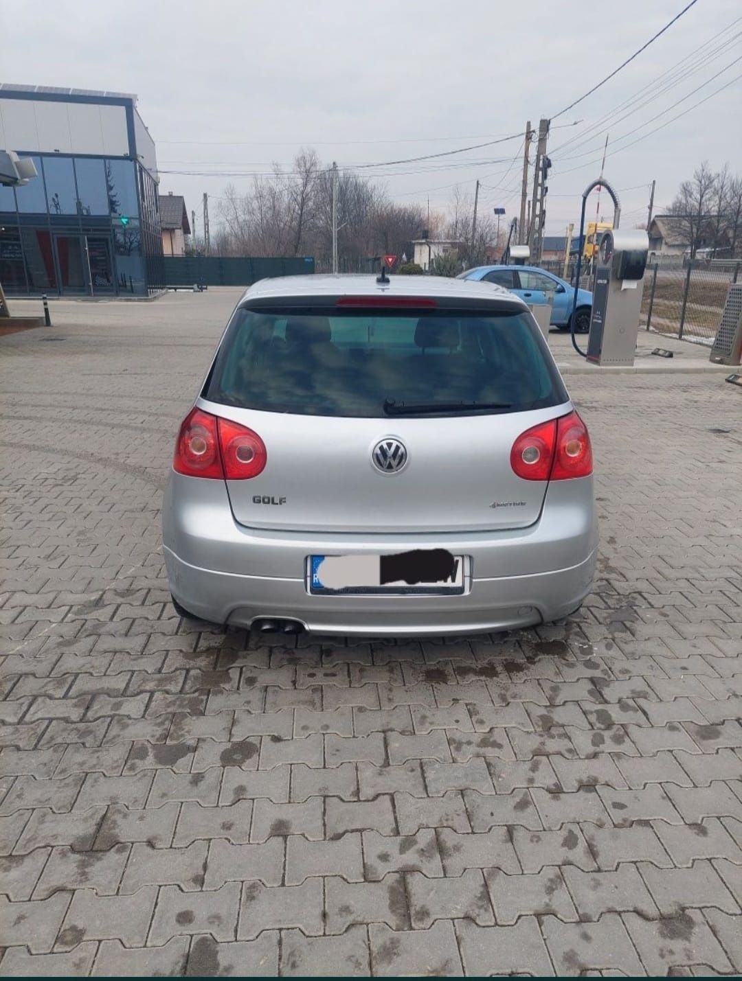 Golf 5         .