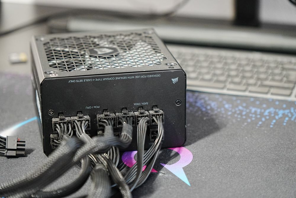 Sursa modulara Corsair RM650X