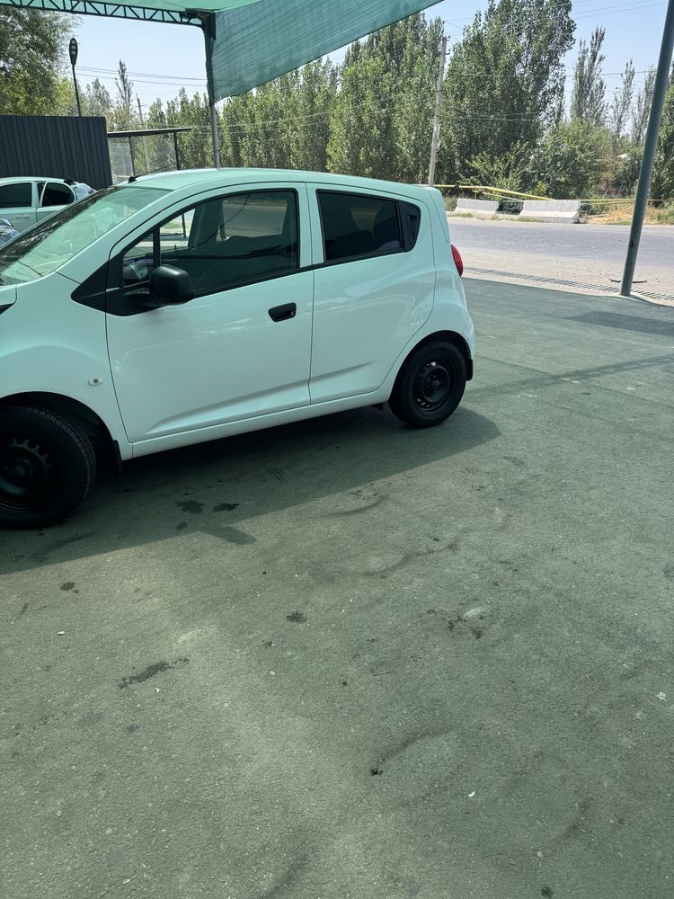 Chevrolet spark 2013 probek 176000