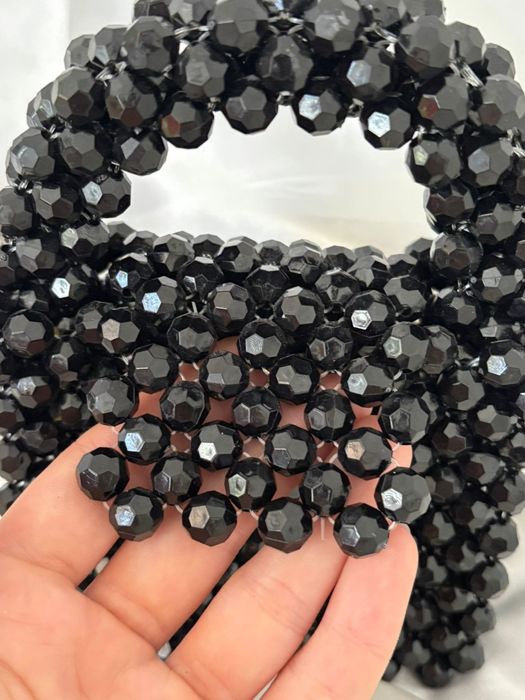 Всяка жена си има право да се глези.