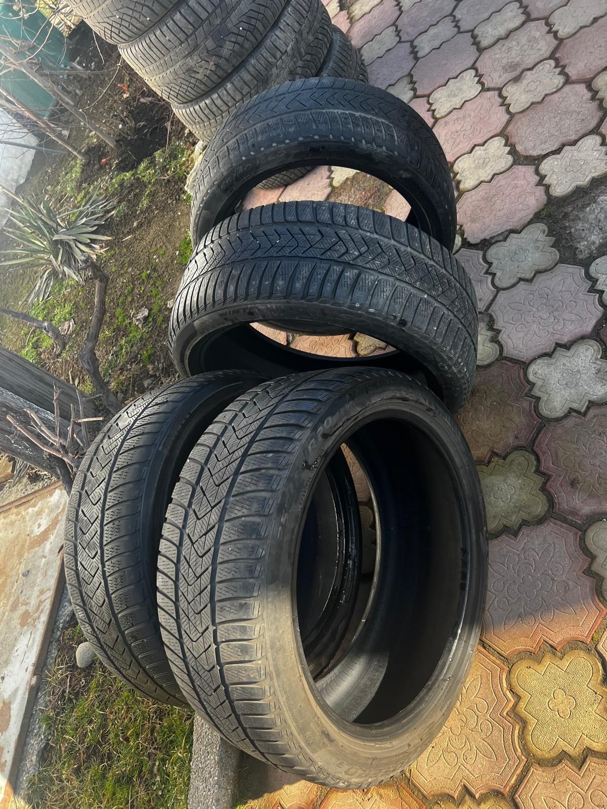 Pirelli 255 40 20