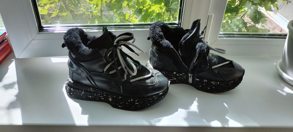 Обувь фирмы Tucino