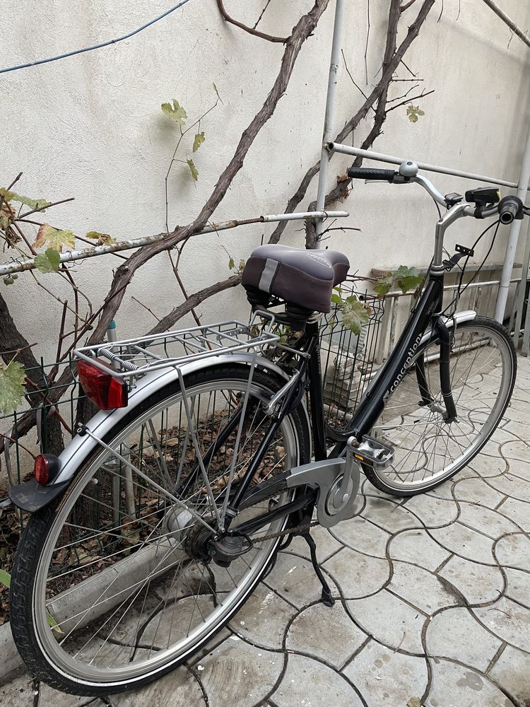 Vand bicicleta aluminiu cu genti de aluminiu