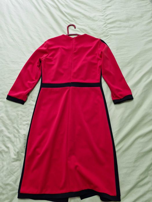 Продам одежду, платья и пиджак