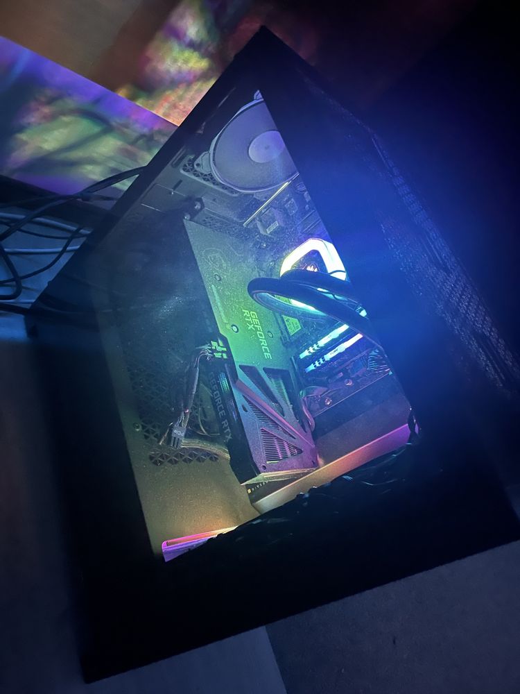 Vand pc gaming facut custom