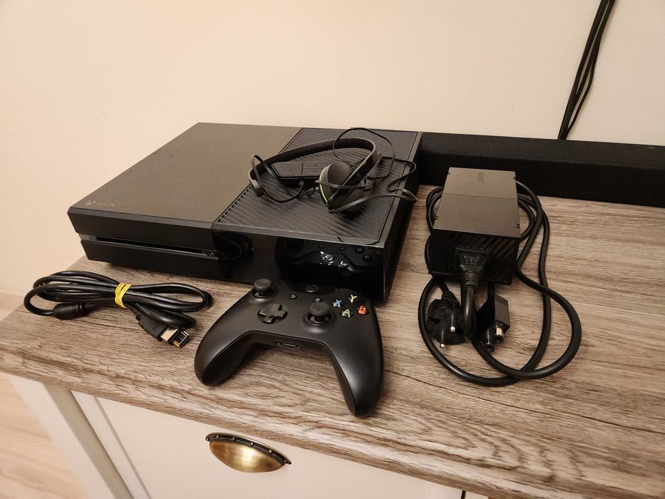 Xbox One 500GB - Complet functional