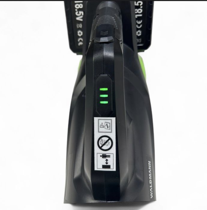 Suflanta pentru frunze cu acumulator WALDMANN 40V