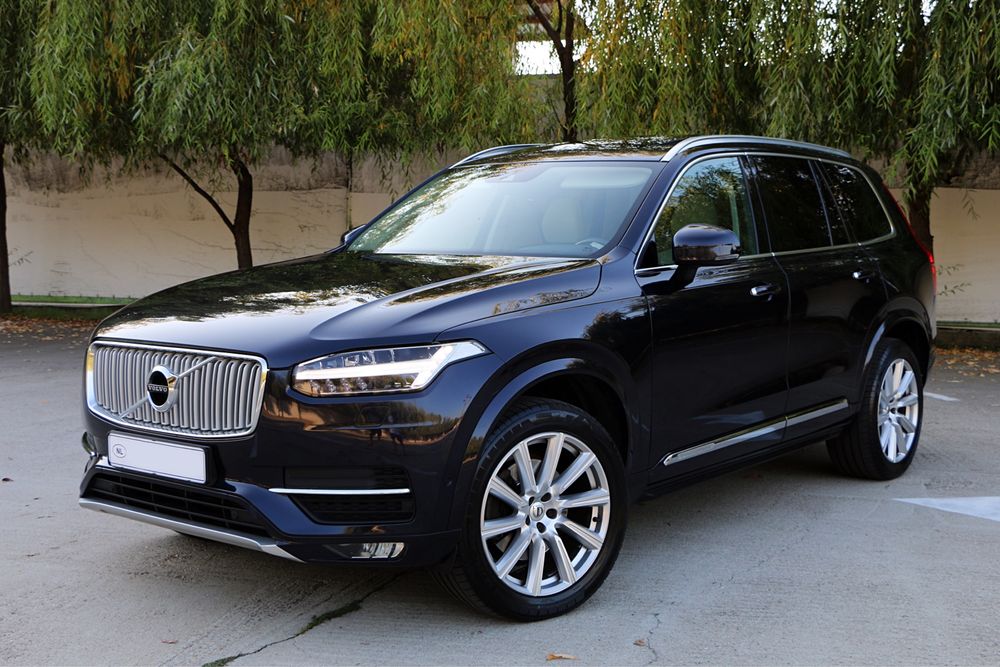 Volvo XC90 2.0D 232 cp. 4xD D5 7 LOCURI INSCRIPTION