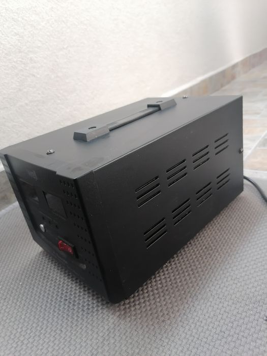 Stabilizator tensiune