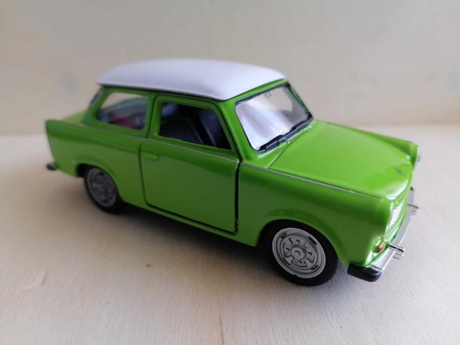 Трабант 601 в мащаб 1:34
