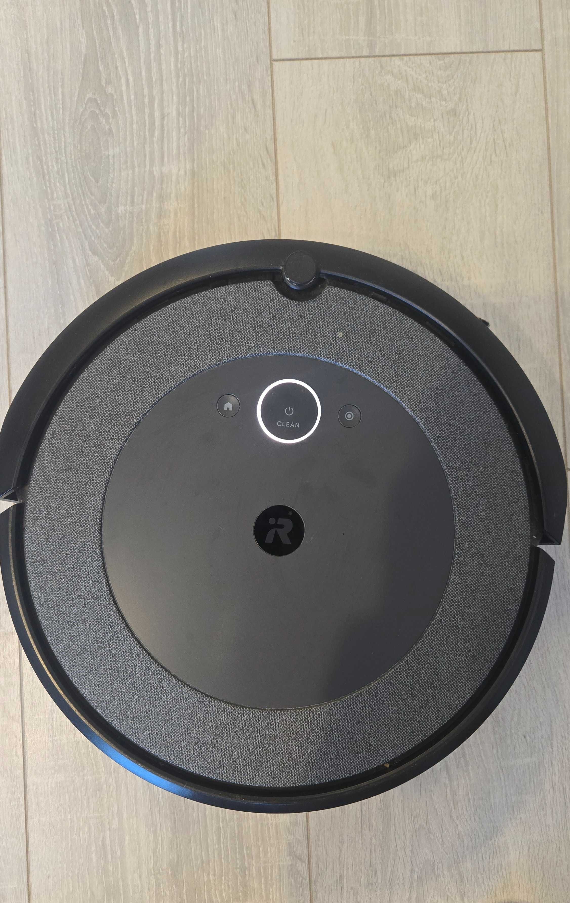 Робот прахосмукачка iRobot Roomba i5