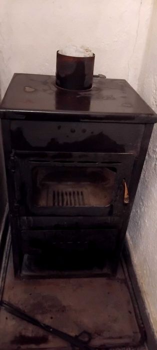 Продавам печка за дърва и въглища 200лв