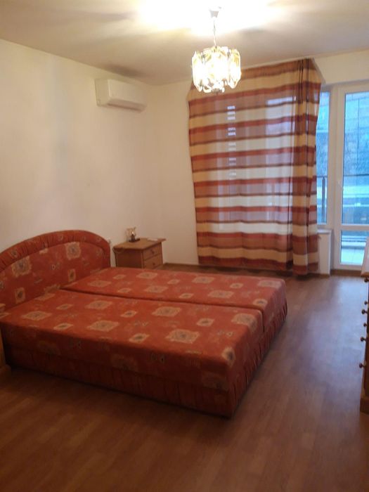 Дава се под наем Двустаен апартамент в Пловдив, Кършияка - 80 кв.м за 375 € - Снимка #2