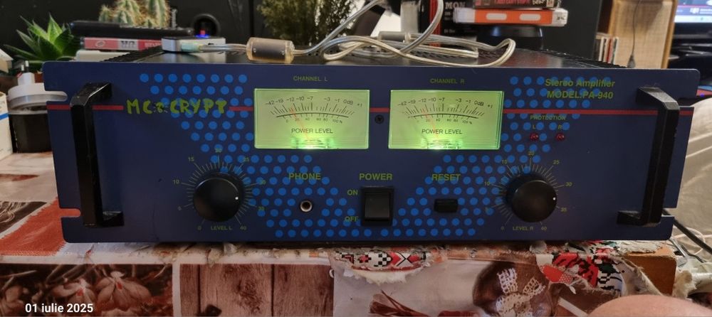 Amificator/putere vintage vu-metre superbe