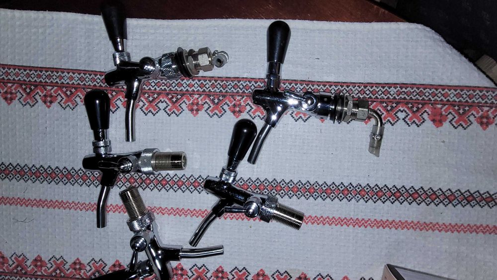 Vand robinet dozator bere